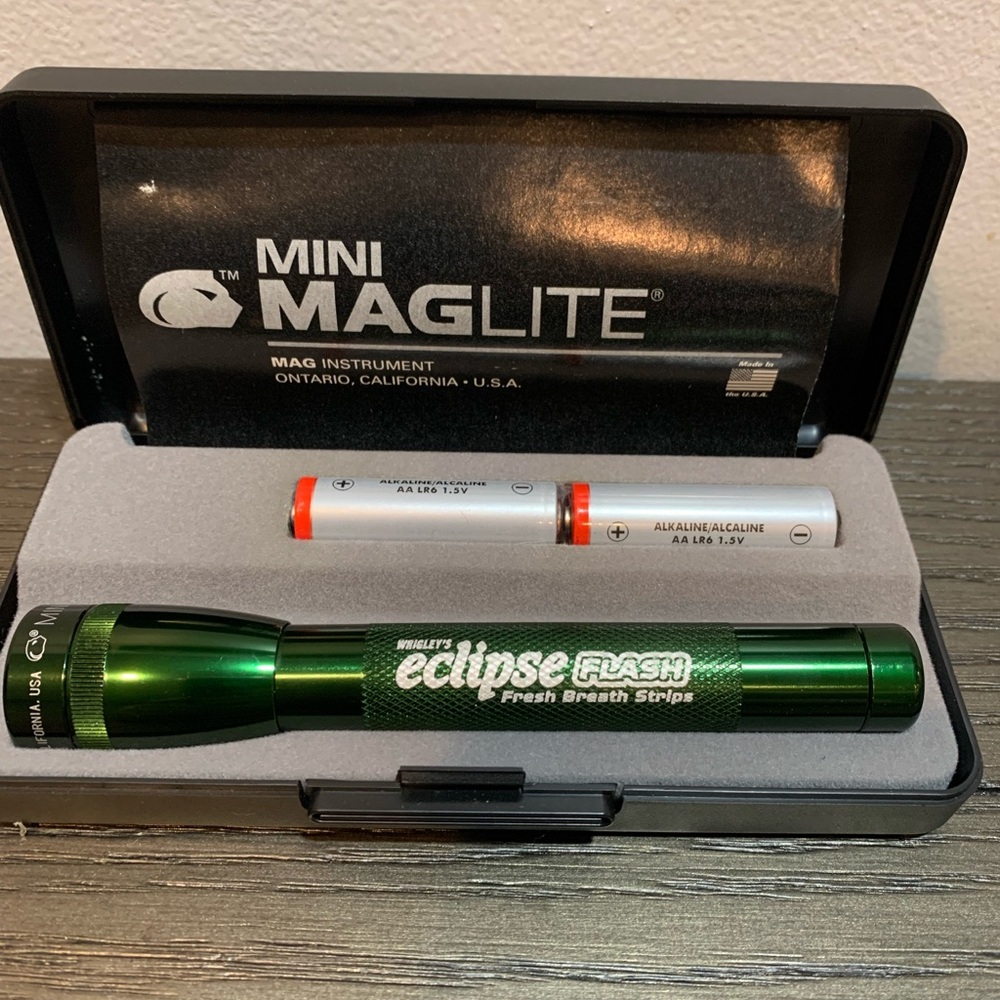 Vintage Wrigley Gum Eclipse Flash Mini Maglite